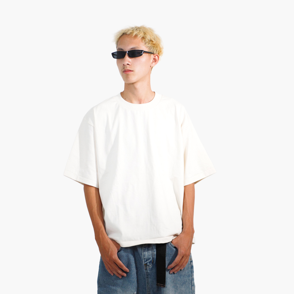 รูปคนใส่เสื้อจริง SAVAGE BOXY ภาพที่ 11