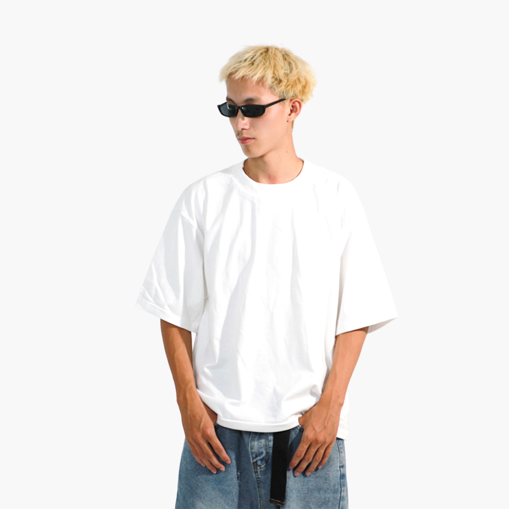 รูปคนใส่เสื้อจริง SAVAGE BOXY ภาพที่ 180