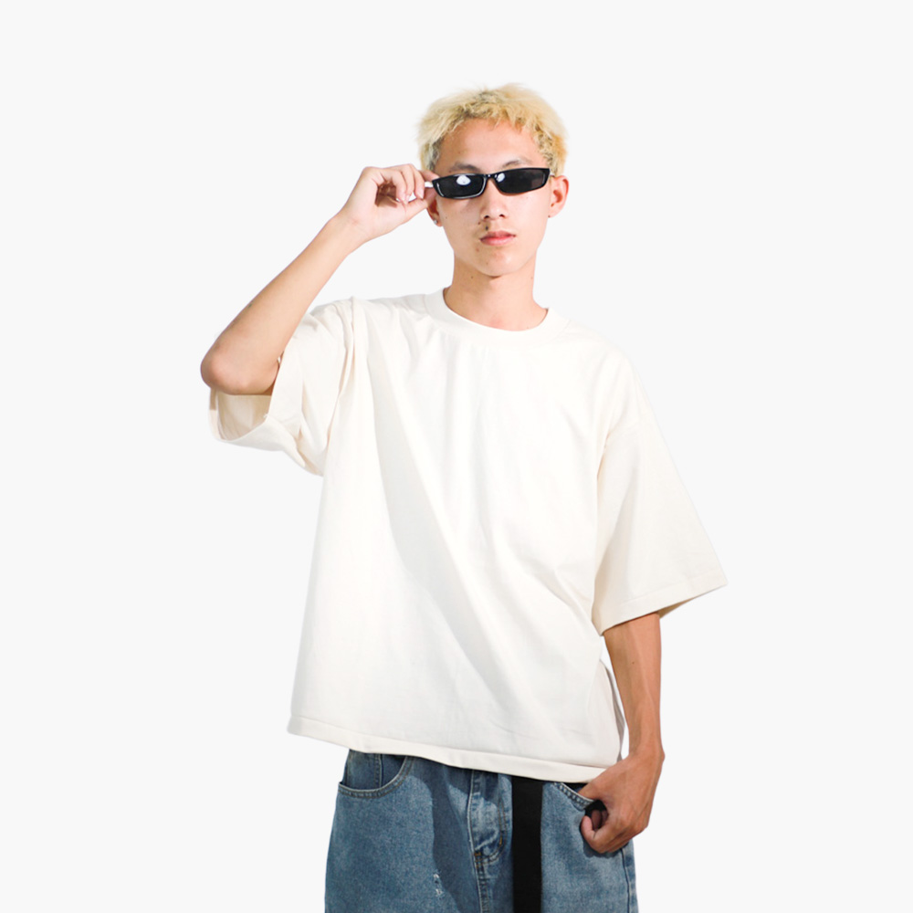 รูปคนใส่เสื้อจริง SAVAGE BOXY ภาพที่ 5