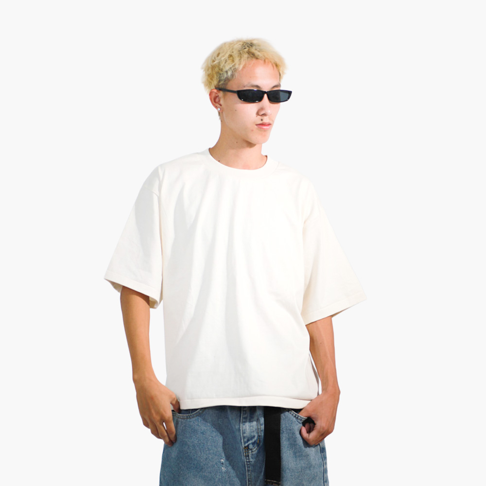 รูปคนใส่เสื้อจริง SAVAGE BOXY ภาพที่ 8