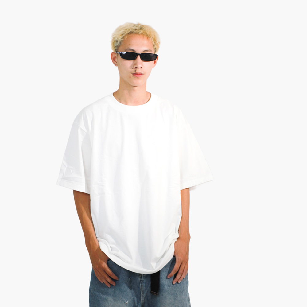 รูปคนใส่เสื้อจริง SAVAGE OVERSIZE ภาพที่ 193
