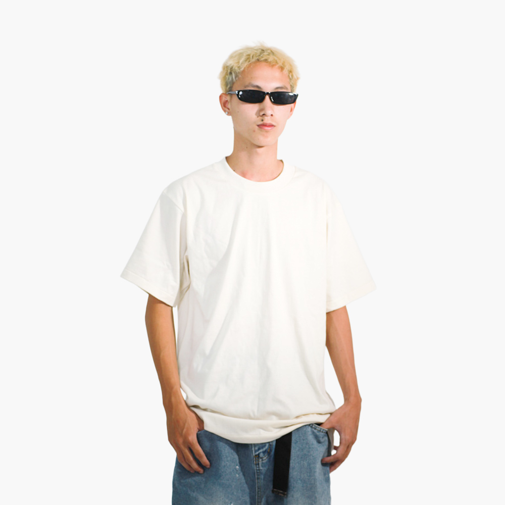 รูปคนใส่เสื้อจริง SAVAGE OVERSIZE ภาพที่ 8